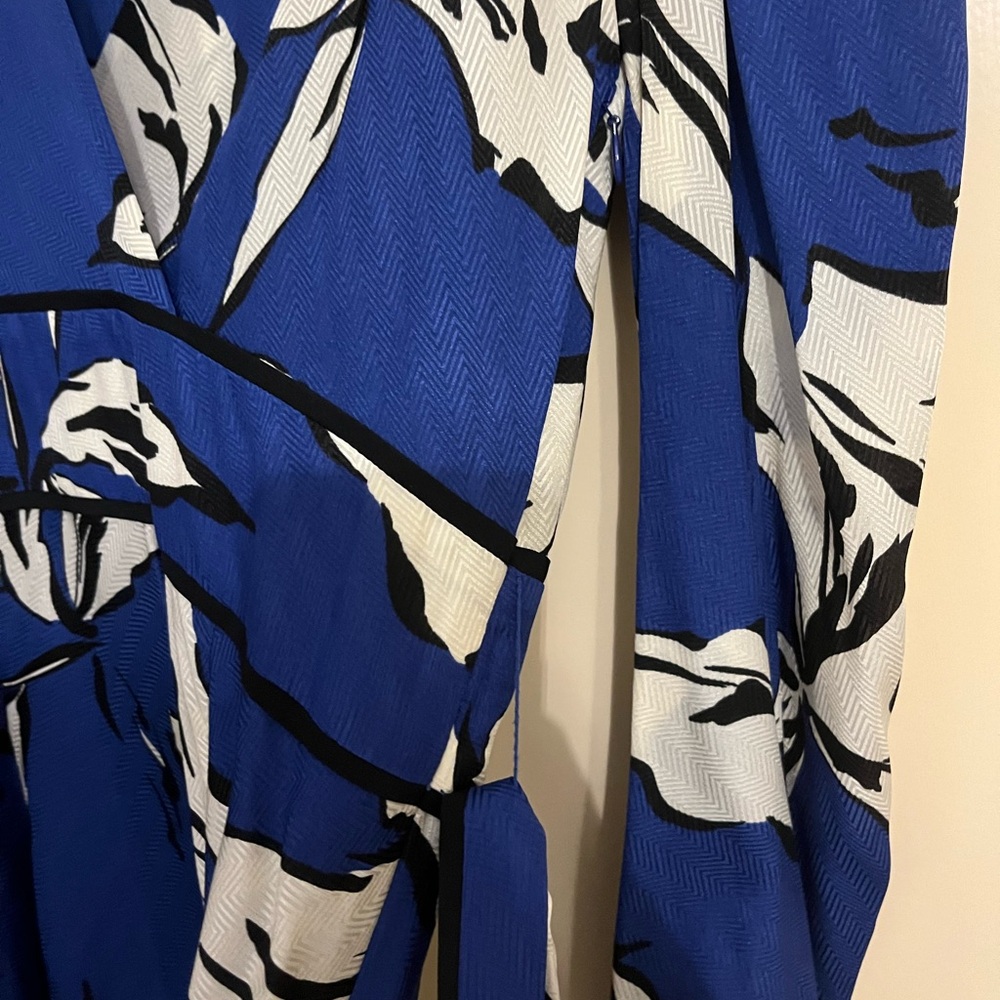 Veronica Beard Mclean Floral Silk Long Sleeve Maxi Dress with Slit Size 2 ๐๐ค๐ค - Picture 15 of 16